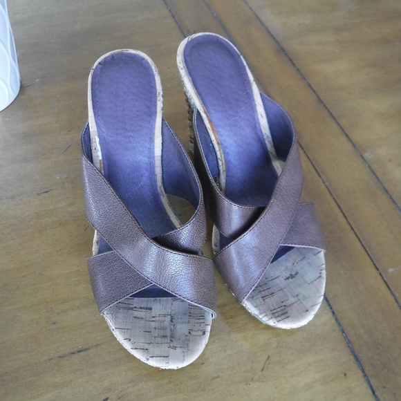 Pika Leather Wedge Sandals 6 Brown Weave FREE with 3+ Bundle - Picture 2 of 5